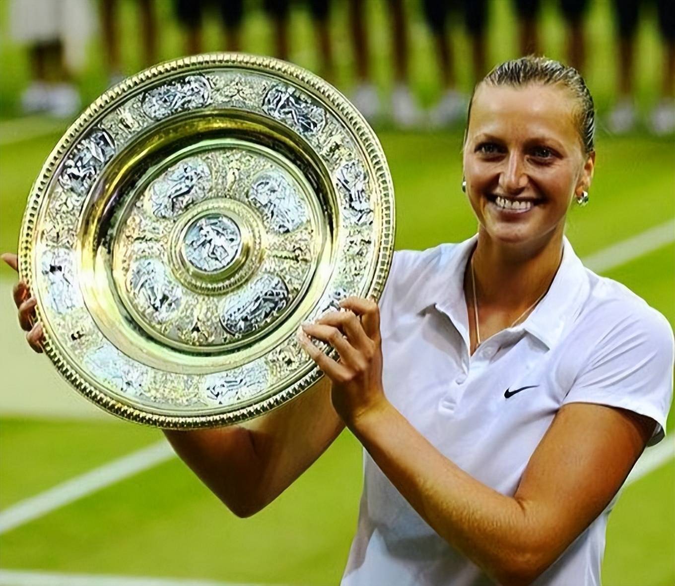 科维托娃回归赛场，回归赛场首场状态亮眼，C9观众沸腾！