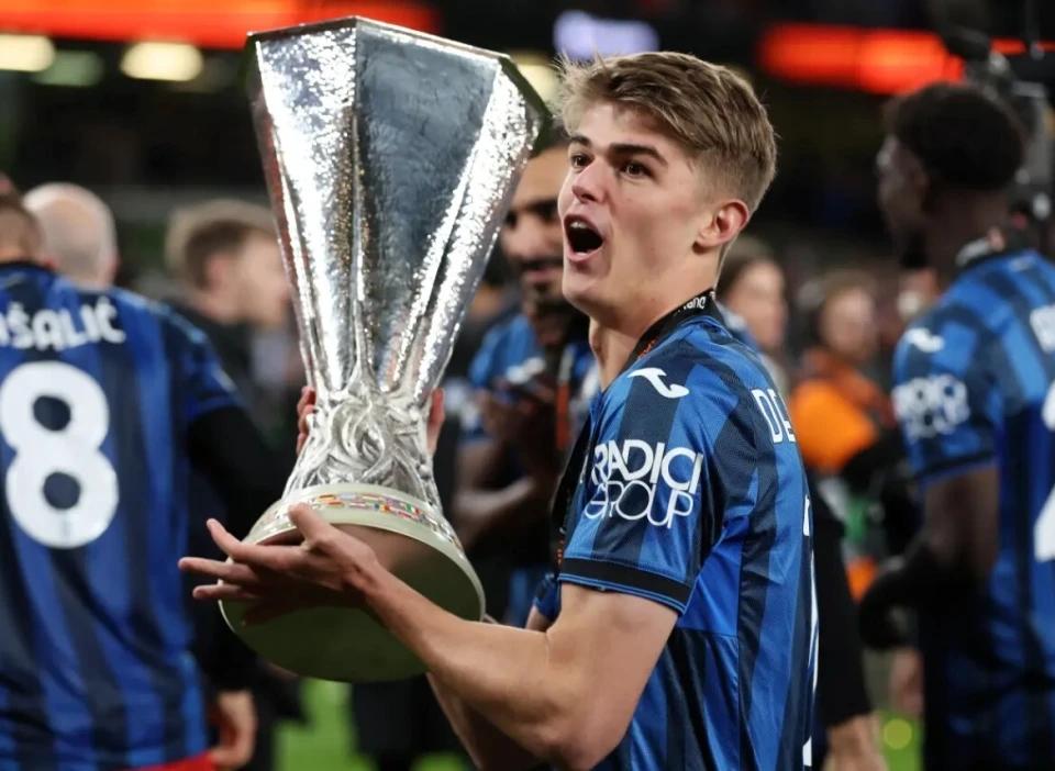 德布劳内新星关键助攻表现惊艳，塞尔维亚队未来可期！的简单介绍