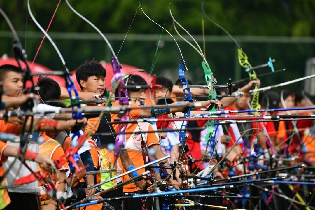  光明壁垒笔趣阁 